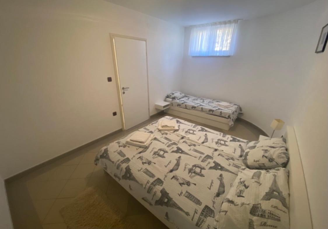 Apartments Andela Petrcane Exterior photo